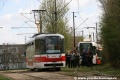 ...míjí odstavený vůz RT6N1 a desítky fotografů skrývajících se v křoviscích podél tratě. | 9.4.2011