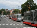 Setkání nejnovějších zástupců pražských tramvají zastoupených vozy Škoda 15T a 14T. | 18.7.2011