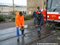 Do Plzně se tentokráte vydala vyřazená spřáhla s pražskou hlavou, která projdou úpravou a budou sloužit k uchycení tramvajového vozu k plošinovým vozům místo čelní vysokopevnostní kurty. | 22.3.2007