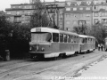 Setkání vlaku linky 16 obsazeného vozy T3 s vozem T1 na lince 7 ve smyčce Olšanské hřbitovy. | 1978