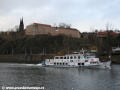 Motorová loď Odra na lince náhradní lodní dopravy X-21 pod Vyšehradem. | 22.11.2008
