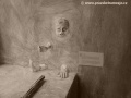 Nemluvně, vznášející se nad Karlovým mostem je podle pověstí duší prvního člověka, který přešel přes Karlův most ještě jako nenarozený v břiše své matky a vzal si ho čert...
