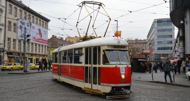Historické tramvaje zastupoval vůz T1 ev.č.5002... | 23.11.2013