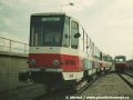 Odstavená erfurtská tramvaj typu KT4 ev.č.424 na vlečkovém kolejišti u výrobního závodu ČKD-DS na Zličíně | 25.6.1997