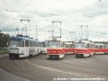 Situace ve smyčce Spojovací na začátku července 1997 - souprava vozů T3SUCS ev.č.7218+7219 na lince 36 (reklama Detewe), souprava vozů T3 ev.č.6500+6527 na lince 16 a souprava vozů T3M ev.č.8096+8097 na lince 1 | 1.7.1997