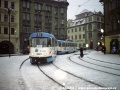 Celovozová reklama Coris na soupravě T3M ev.č.8023+8024 je známá spíše na pankráckých linkách, avšak v první polovině roku 1998 byla souprava v hloubětínské vozovně a tak mohla být vyfotografována se sněhovým popraškem na lince 12 na Malostranském náměstí | 28.1.1998