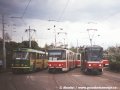 Provoz náhradní tramvajové linky 33 umožnil ve smyčce Lehovec setkání tří generací tramvají DP Praha - na lince 8 souprava T3M ev.č.8100+8101, na lince 33 vůz KT8D5 ev.č.9022 a na lince 3 souprava vozů T6A5 ev.č.8631+8632 | 5.5.1997