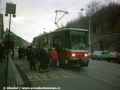 Konečně se dostáváme k novým vozům T6A5 ze třetí série. První vypravení nových tramvají bylo na linkách 5 a 14, kde jezdily sólo vozy. Na snímku je první vůz třetí série, ev.č.8731, na lince 14 v zastávce Křížová v Radlické ulici ve směru do centra | 20.1.1998