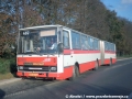Na zvláštní autobusové lince 482 se podařilo vyfotografovat první pražský autobus typu Karosa B741 ev.č.6001. Snímek byl pořízen v zastávce Spolská | 23.10.1997