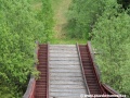Opuštěný a chátrající skokanský můstek K88 na Zadově v lyžařském areálu Kobyla. | 21.5.2012