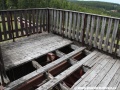 Někdejší vyhlídková plošina se ztrouchnivělou a shnilou podlahou na vrcholu můstku K88. | 21.5.2012