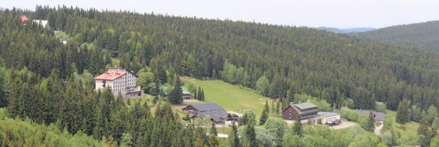 Z vyhlídkové plošiny byly úžasné pohledy do okolí... | 21.5.2012