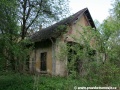 Výtopna heřmanického nádraží se pomalu mění v trosky. | 5.5.2011