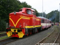 Lokomotiva T426.001 v čele zvláštního vlaku složeného z vozů 29-29 309+29-29 327-5+Balm Bistro+820.056-0 vyčkává v Tanvaldě na odjezd do Kořenova. | 10.9.2011