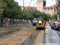 Snesené velkoplošné panely BKV a odfrézované podkladní vrstvy tramvajové tratě na Smetanově nábřeží u Karlových lázní. | 8.7.2011