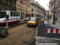 Práce na spodku tramvajové tratě v Křížovnické ulici u zastávky Staroměstská. | 8.7.2011