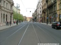 Přímý úsek tramvajové tratě zřízený metodou W-tram v Křížovnické ulici.