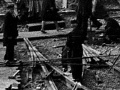 Během výstavby první pražské křižovatky umožňující jízdu do všech šesti směrů na Těšnov byly použity trojcestné výhybky v počtu osmi kusů, byl to takový výhybkový ráj... | 1948