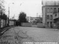 Z výhybky smyčky Kolbenova továrna pokračovala kolej smyčky pravým obloukem do ulice U Kolbenky, přímo pak kolej na vlečkové kolejiště Kolbenovy továrny. | 26.10.1986