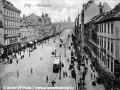 Václavské náměstí, v prvním období elektrických tramvají, kdy byly koleje blíž u chodníků. | 1901
