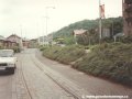 Část železniční vlečky ČKD Tatra Smíchov vedená podél výstupů stanice metra pochází z roku 1981, kdy došlo k přeložce této části vlečky | 27.5.1995