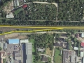 Žlutou čarou je do letecké mapy zakresleno vlečkového kolejiště Východního nádraží.