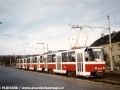 Souprava vozů T6A2+T6A2+B6A2 ev.č.0020+0021+0022 na dnes již zrušené trati ve Kbelské ulici. | 12.11.1985