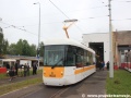 Vůz EVO1 ev.č.0033 během první prezentace zástupcům médií v pražské Opravně tramvají. | 9.6.2015