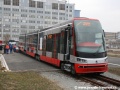 Nakládání prototypu vozu Škoda 15T ForCity na silniční návěs v areálu Škoda Transportation | 5.3.2009