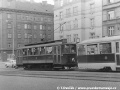 Vlak linky 31 vedený motorovým vozem ev.č.2251 klesá k tehdejšímu náměstí Velké říjnové socialistické revoluce, které se dnes zve náměstím Vítězným. | 1970