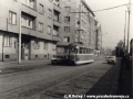 Vůz T1 ev.č.5118 vypravený na linku 14 projíždí Bubenskou ulicí k Vltavské. | 8.5.1976
