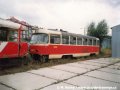 Vyřazený vůz T3 ev.č.6550 odstavený v areálu nádraží ČD Praha-Smíchov. | 31.8.1995