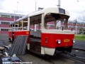 Odstrojování vozu T3A ev.č.6554 v areálu Opravny tramvají Ústředních dílen. | 7.6.2005