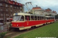 Souprava vozů T3 ev.č.6604+6605 s původní jednolištovou podobou sběračů KE13. | 20.5.1995