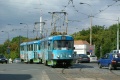 Souprava strašnických vozů T3 #6712+#6713 vypravená na linku 11 projíždí křižovatkou Strojimport k zastávce Želivského u metra. | 9. 9. 2004