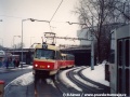 Souprava vozů T3 ev.č.6780+6781 vypravená na odkloněnou linku 17 opustila těšnovský podjezd a vyčkává na uvolnění prostoru zastávky Těšnov | 15.3.1996