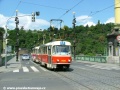 Souprava vozů T3 #6828+6831 vypravená na linku 17 překonává při jízdě k zastávce Právnická fakulta Čechův most. | 26.6.2004
