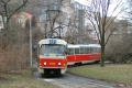 Souprava kobyliských vozů T3 ev.č.6858+6859 vypravená na linku 17 ve smyčce Dvorce. | 19.2.2004