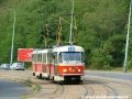 Souprava vozů T3 ev.č.6888+6889 vypravená na linku 10 klesá od zastávky Krematorium Motol. | 17.8.2004