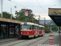 Souprava vozů T3 ev.č.6943+6944 vypravená na linku 3 vjíždí do zastávky Vltavská. | 2.10.2004
