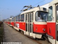 Vůz T3SU ev.č.7016 odstavený na povrchové koleji v Ústředních dílnách. | 23.3.2012