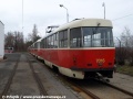 Vůz T3SU ev.č.7016 odstavený na povrchové koleji v Ústředních dílnách. | 27.12.2011