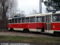 Vůz T3SUCS ev.č.7042 odstavený na konci povrchové koleje v Ústředních dílnách. | 27.12.2011