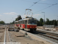 Souprava vozů T3SUCS ev.č.7084+7086 vypravená na linku 22 projíždí prostorem vznikající zastávky Obora Hvězda. | 3.5.2009