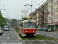 Souprava vozů T3SUCS ev.č.7094+7095 vypravená na linku 26 míří k zastávce Zborov, Strašnické divadlo. | 4.5.2004