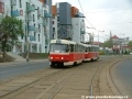 Souprava vozů T3SUCS ev.č.7101+7104 vypravená na linku 26 míří klopeným obloukem k zastávce Otakarova. | 17.4.2005