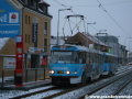 Souprava vozů T3SUCS ev.č.7128+7129 vypravená na linku 22 stanicuje v zastávce Malý Břevnov. | 3.1.2010