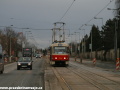 Souprava vozů T3SUCS ev.č.7134+7135 vypravená na linku 22 míří Bělohorskou ulicí, připravující se na rekonstrukci, na Vypich. | 27.2.2009
