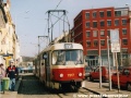 Souprava vozů T3SUCS ev.č.7217+7207 vypravená na linku 19 manipuluje ve smyčce Vysočanská. | 18.3.2003