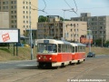 Souprava vozů T3SUCS ev.č.7222+7223 vypravená na linku 9 stoupá Plzeňskou ulicí k zastávce Hlušičkova. | 17.8.2004